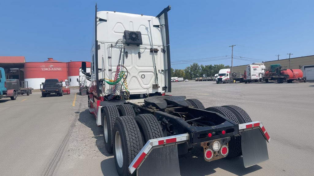 2022 Freightliner Cascadia 126